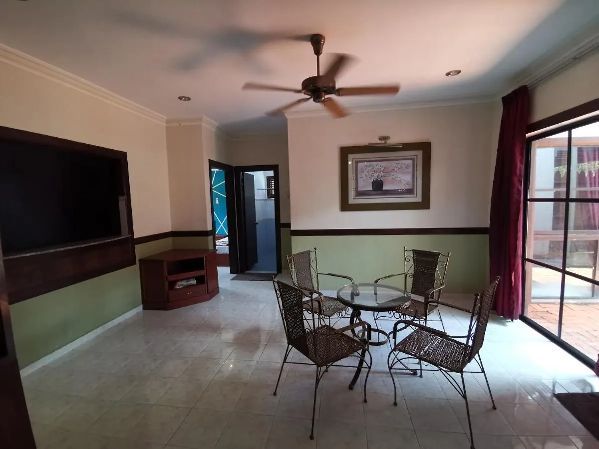 Villa Besla Homestay Lot1282 At A'Famosa Resorts Melaka Villa, 4Rooms, Private Pool Bbq, Karaoke With Surcharge