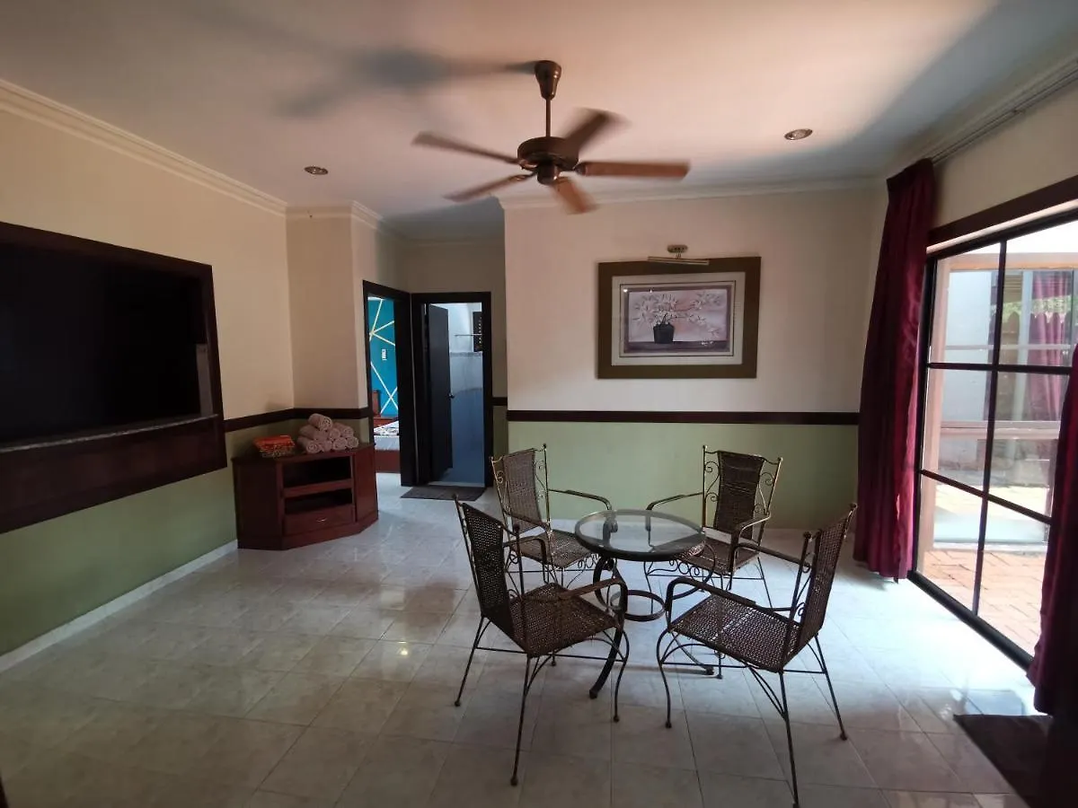 Villa Besla Homestay Lot1282 At A'Famosa Resorts Melaka Villa, 4Rooms, Private Pool Bbq, Karaoke With Surcharge