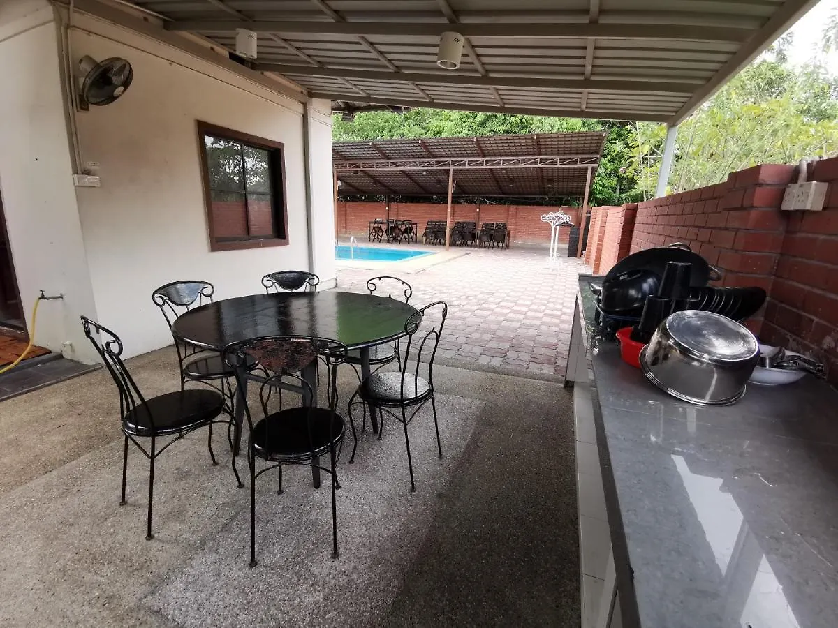 Villa Besla Homestay Lot1282 At A'Famosa Resorts Melaka Villa, 4Rooms, Private Pool Bbq, Karaoke With Surcharge