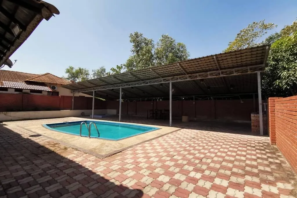 Besla Homestay Lot1282 At A'Famosa Resorts Melaka Villa, 4Rooms, Private Pool Bbq, Karaoke With Surcharge Βίλα