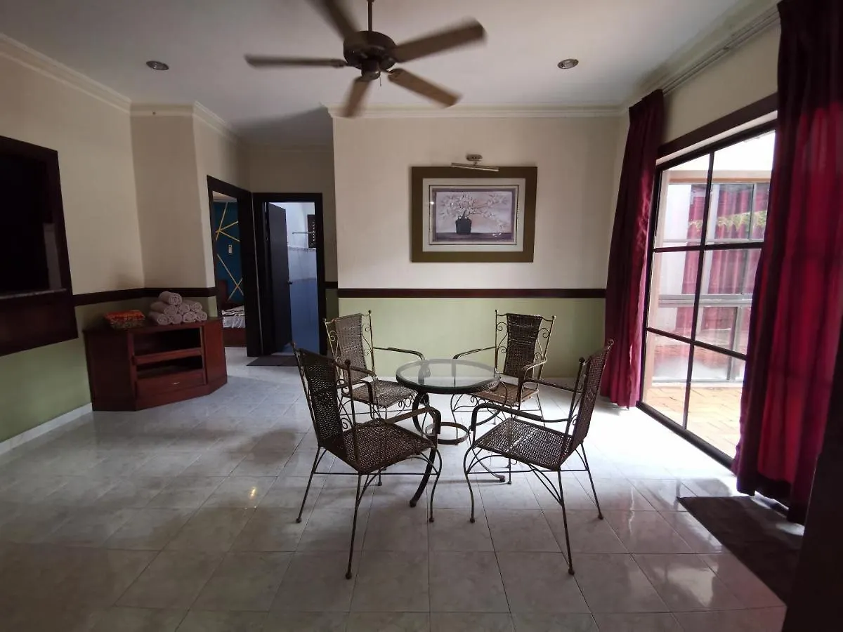 Besla Homestay Lot1282 At A'Famosa Resorts Melaka Villa, 4Rooms, Private Pool Bbq, Karaoke With Surcharge 0*, Malacca